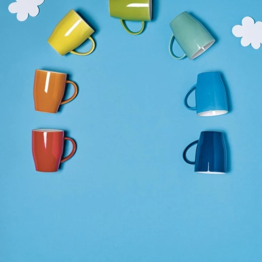 Reklamowy żółty kubek ceramiczny 350 ml